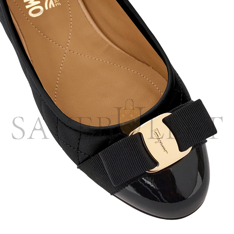 FERRAGAMO VARINA BALLET FLAT 01M831 672100